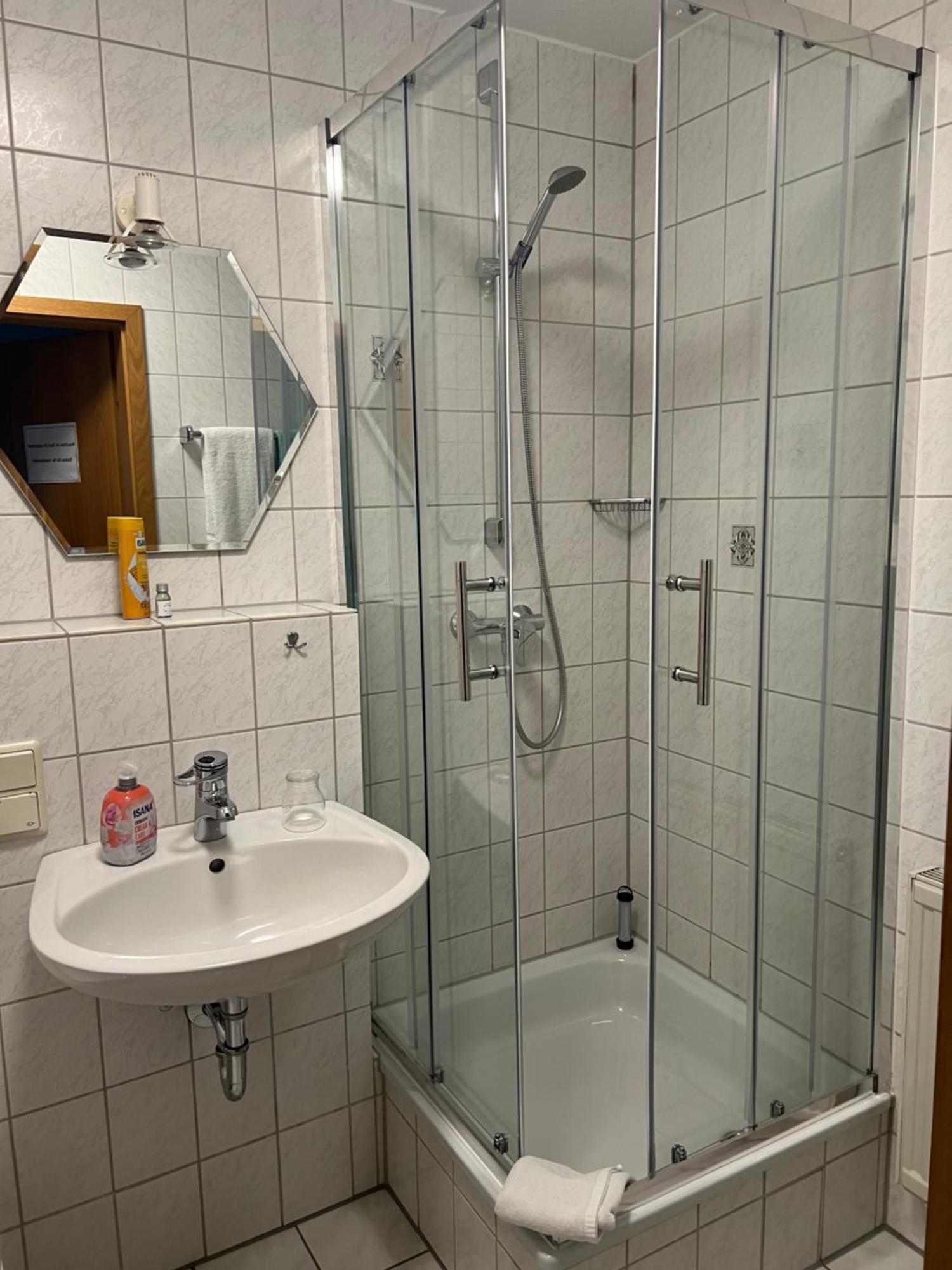 Gaestehaus Elisabeth Weisenheim am Sand Szoba fotó
